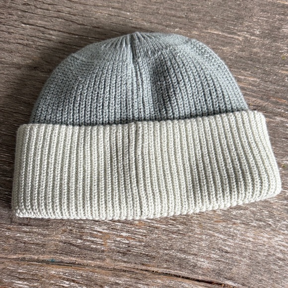 Kith Kids Two-Tone Beanie - Picture 3 of 4